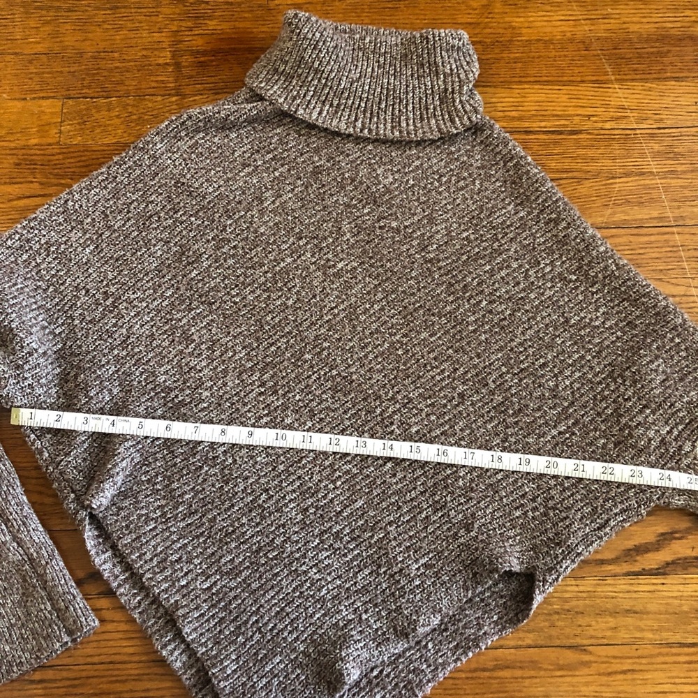 Minimalist Hanky Cut Turtleneck Sweater - Picture 2 of 6